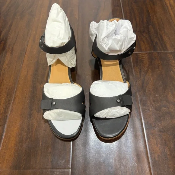 Madewell The Joan Sandal - Picture 4 of 9